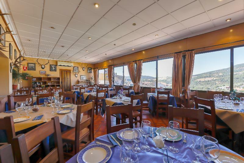 Hostal Alfonso XI Guadalupe  Eksteriør billede